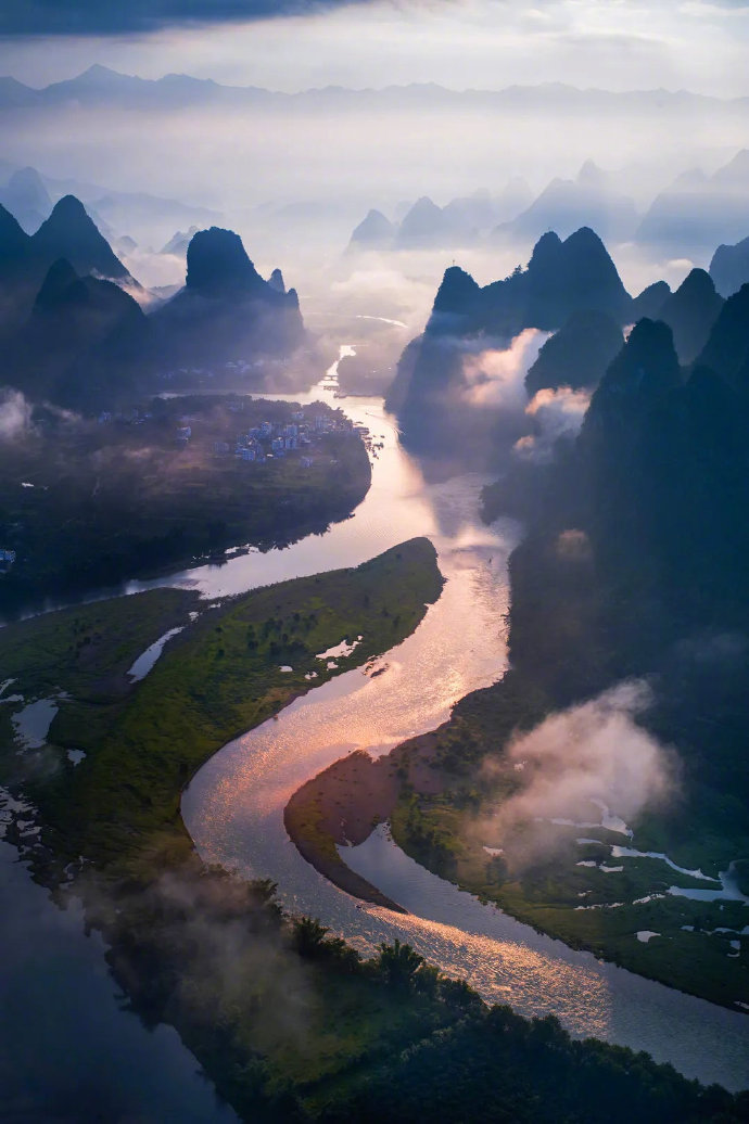 阳光照耀下的广西小城友情篇章