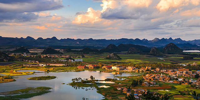 阳光下的云南风情记